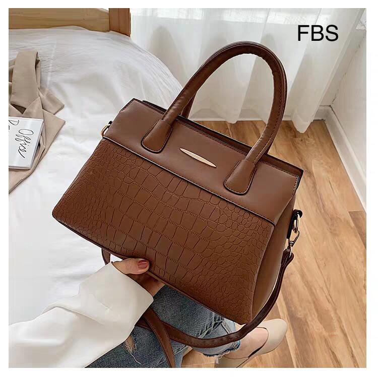 WOMEN BAGS